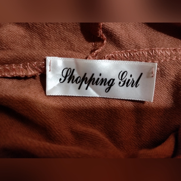 Dress with cap - Picture 4 of 5